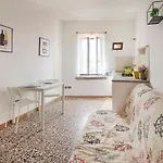 El Buric - La Magia Nel Centro Storico, Piccolo In Palazzina Antica, Ideale Per Coppie Lejlighed *
