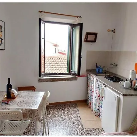 Appartement El Buric - La Magia Nel Centro Storico, Piccolo In Palazzina Antica, Ideale Per Coppie