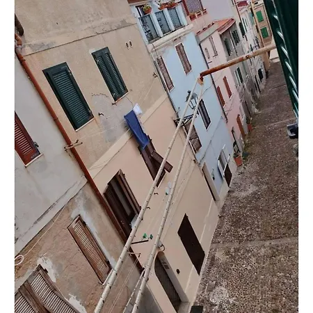 Lejlighed El Buric - La Magia Nel Centro Storico, Piccolo In Palazzina Antica, Ideale Per Coppie